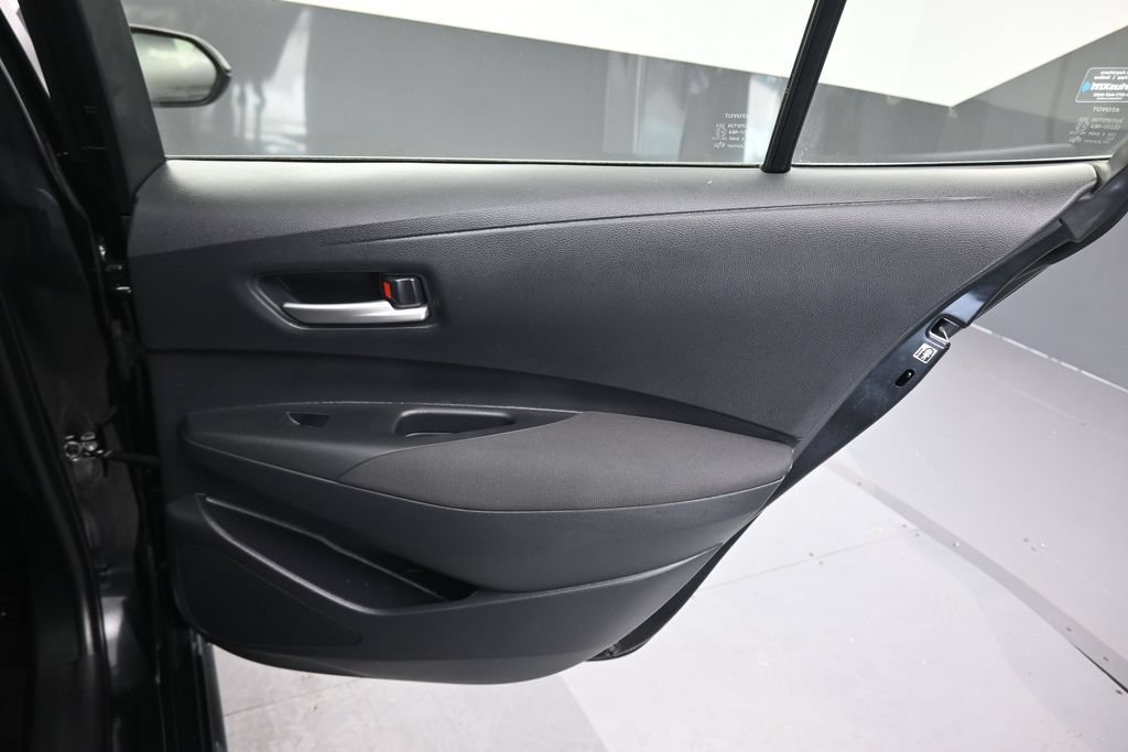 Used 2021 Toyota Corolla LE w/ Carpet Mat Package (TMS) FWD image 33