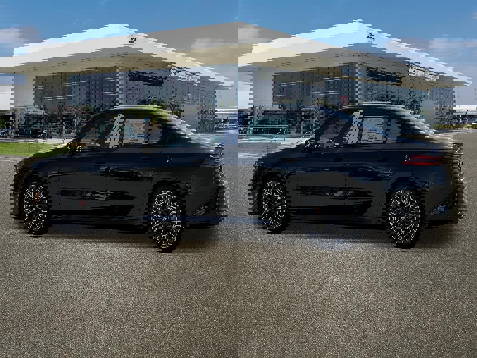 New 2026 BMW 550e xDrive image 7