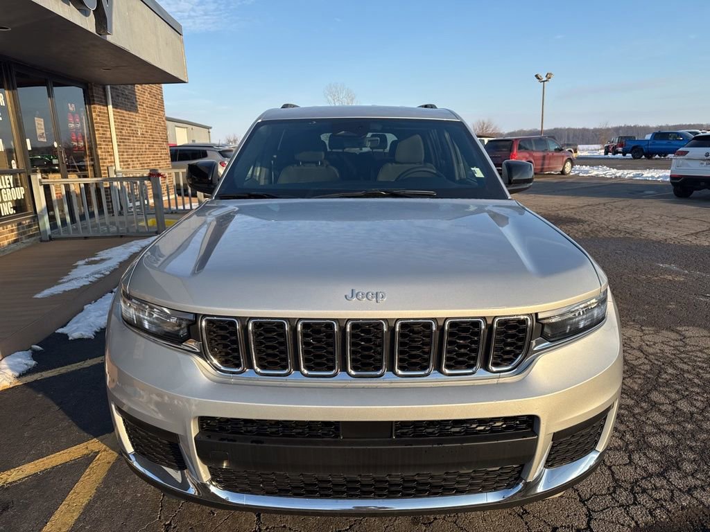 New 2025 Jeep Grand Cherokee L Laredo image 6