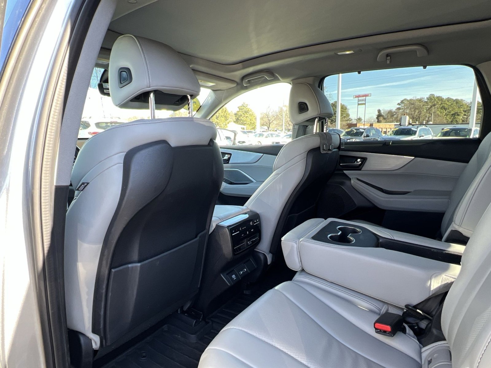 Certified 2023 Acura MDX w/Technology Package image 27