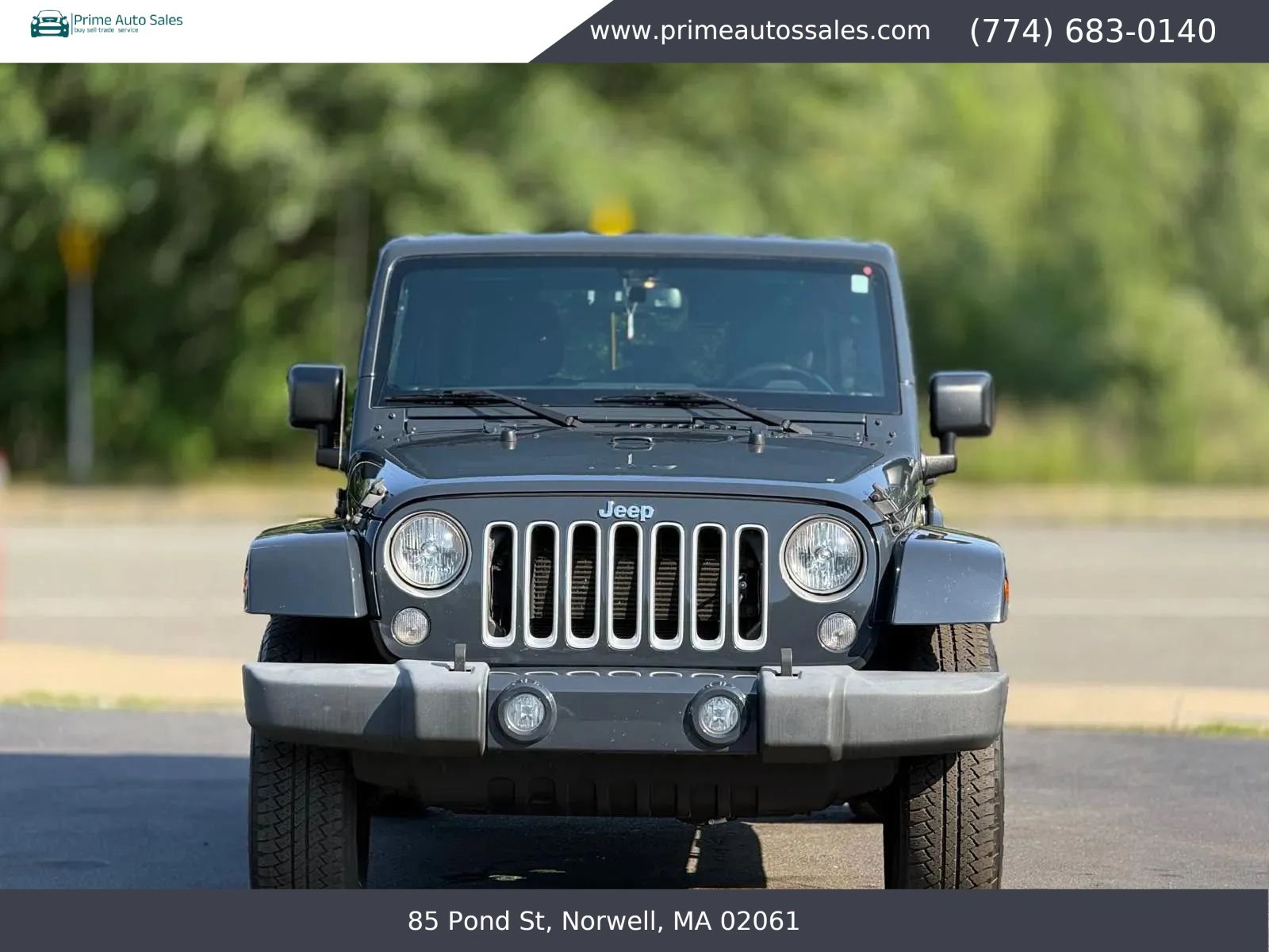 Used 2016 Jeep Wrangler Unlimited Sahara w/ Dual Top Group AWD/4WD image 2