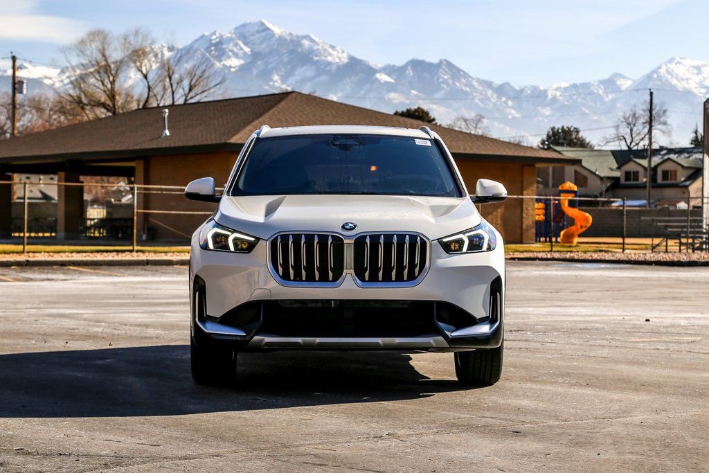 New 2026 BMW X1 xDrive28i w/ Convenience Package AWD/4WD image 8
