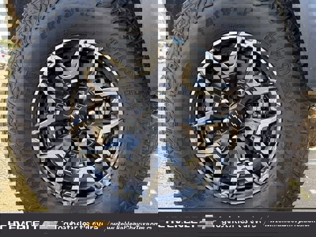 Certified 2024 Chevrolet Colorado ZR2 w/ Technology Package image 10