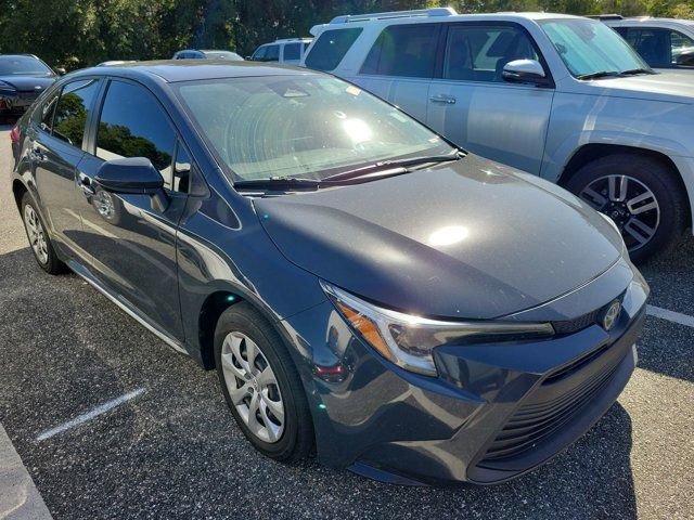 Used 2023 Toyota Corolla LE FWD image 2