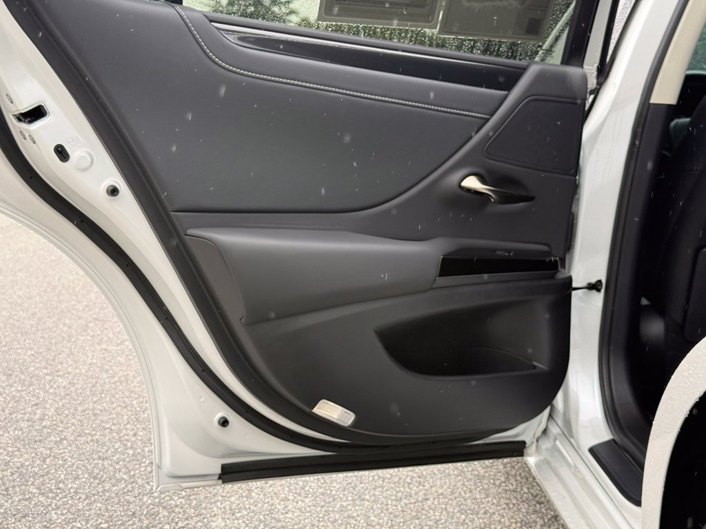 Certified 2025 Lexus ES 350 w/ Accessory Package (Z1) FWD image 23