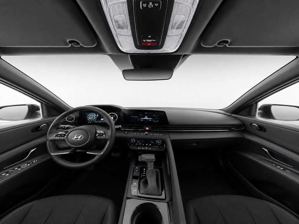 New 2026 Hyundai Elantra SEL Sport FWD image 12
