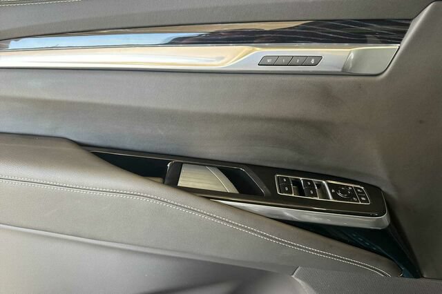 New 2026 Cadillac Escalade Sport w/ LPO, ONYX Package AWD/4WD image 11
