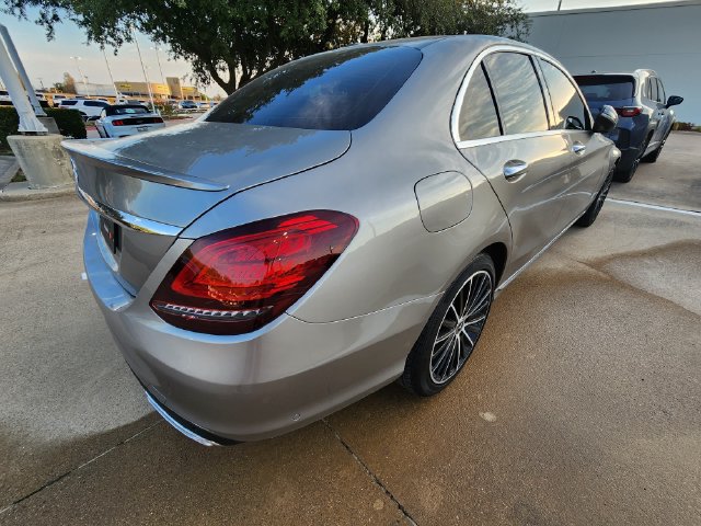 Used 2020 Mercedes-Benz C 300 Sedan image 4
