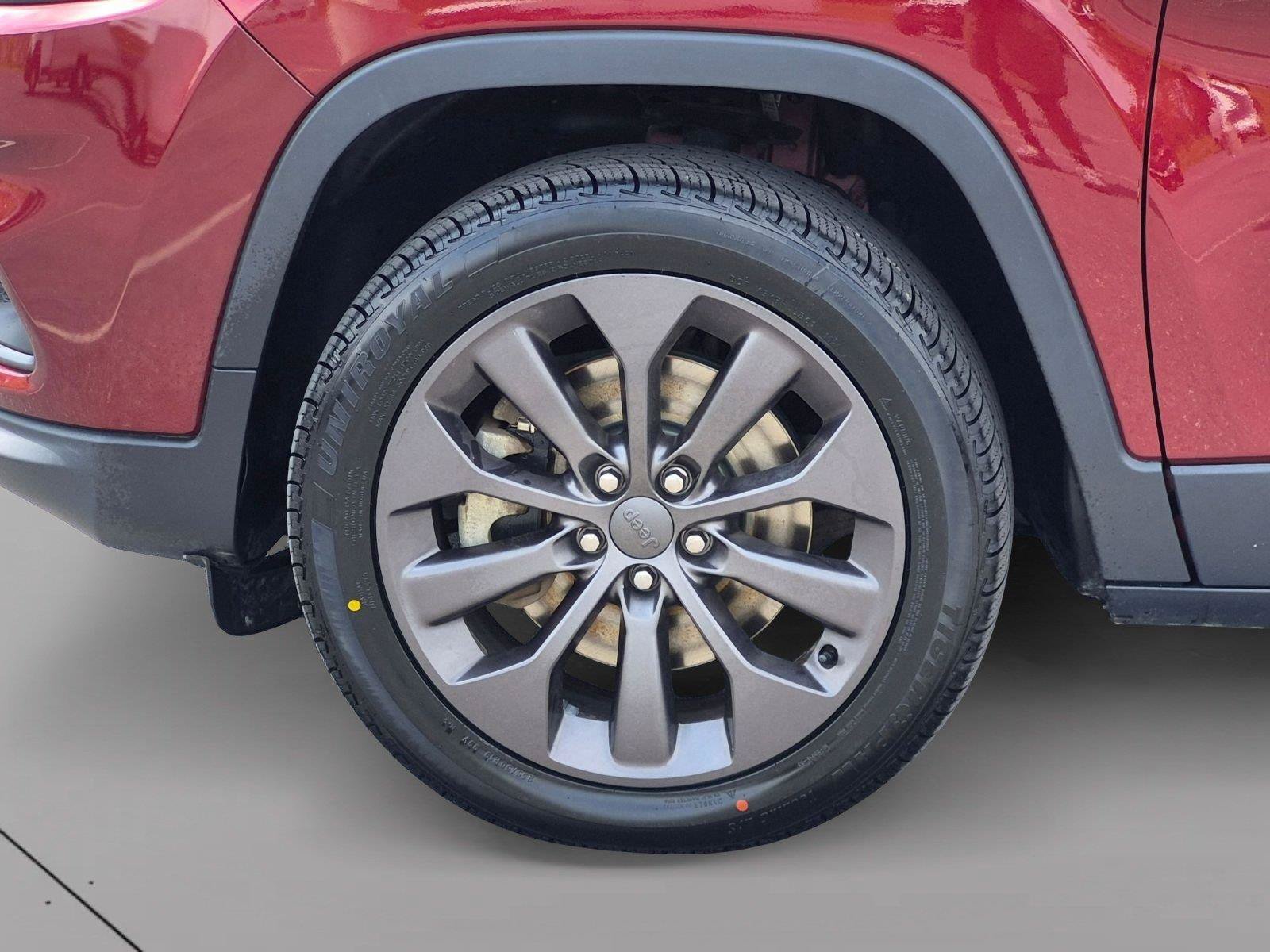 Certified 2021 Jeep Cherokee Latitude Lux 80th Anniv w/ Quick Order Package 26U 80TH AWD/4WD image 39