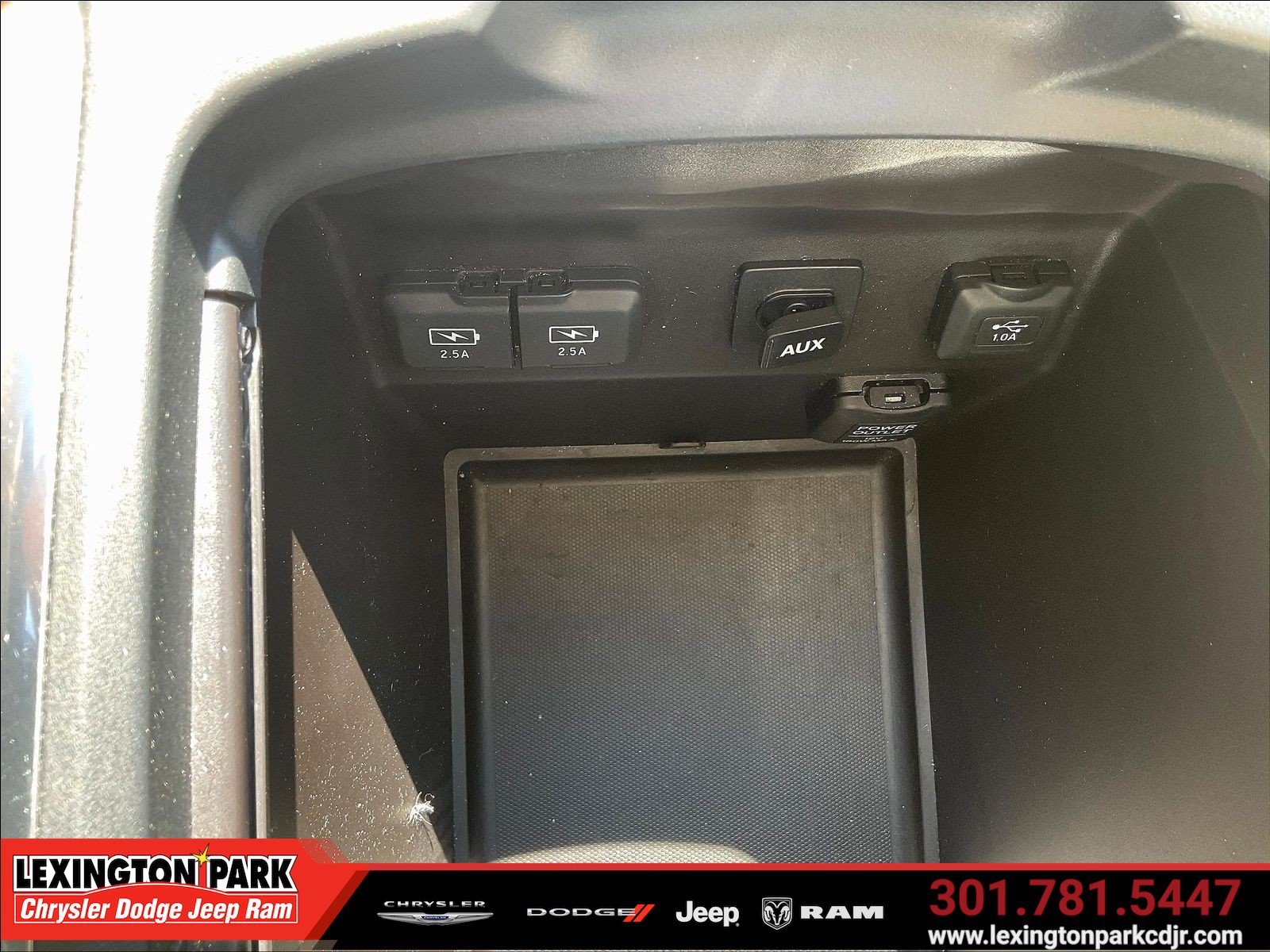 Used 2017 Acura MDX w/ Technology Package AWD/4WD image 15