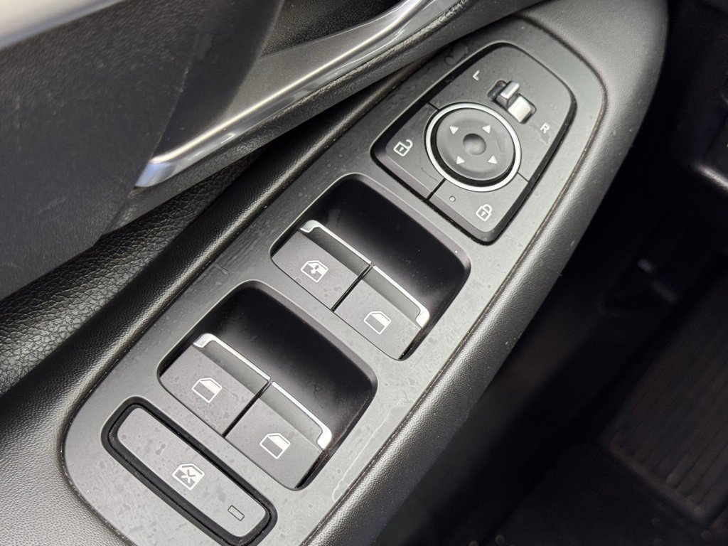 Used 2023 Hyundai Sonata SE w/ Cargo Package image 22