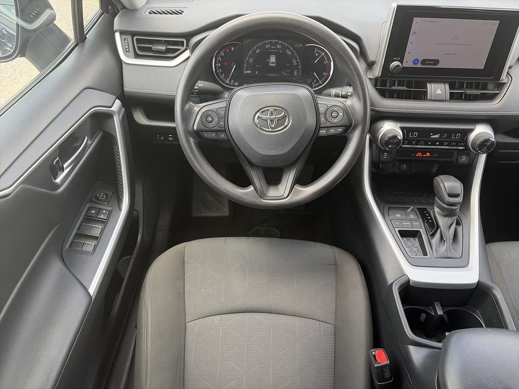 Used 2025 Toyota RAV4 XLE FWD image 14