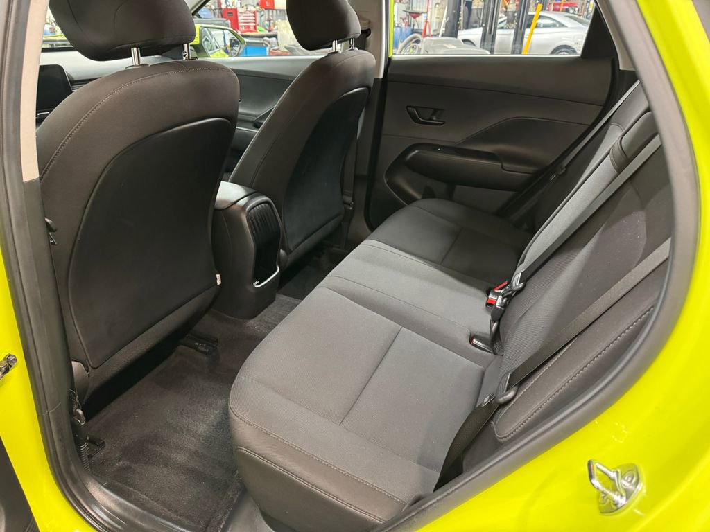Used 2024 Hyundai Kona SE image 15