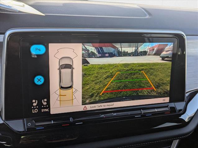 New 2026 Volkswagen Atlas Cross Sport SE image 12