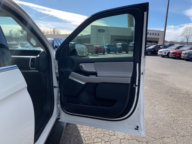 New 2026 Ford Expedition Active AWD/4WD image 16