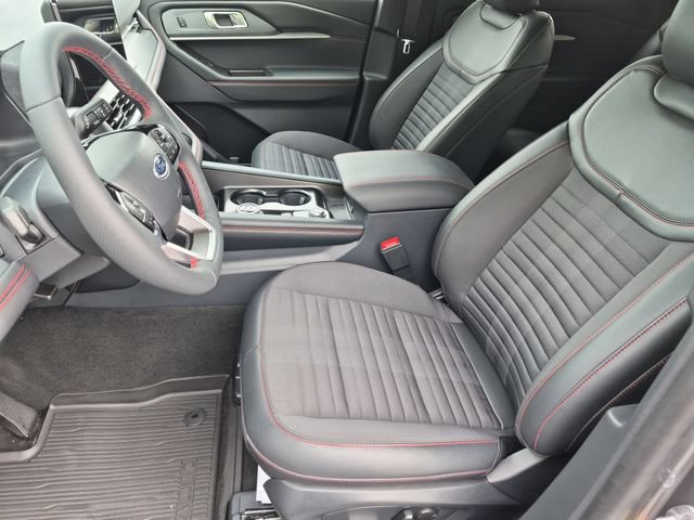 New 2026 Ford Explorer ST-Line w/ ST-Line Street Pack AWD/4WD image 16