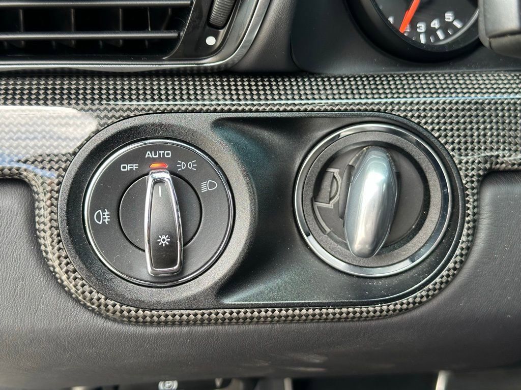 Certified 2019 Porsche 911 Turbo AWD/4WD image 27