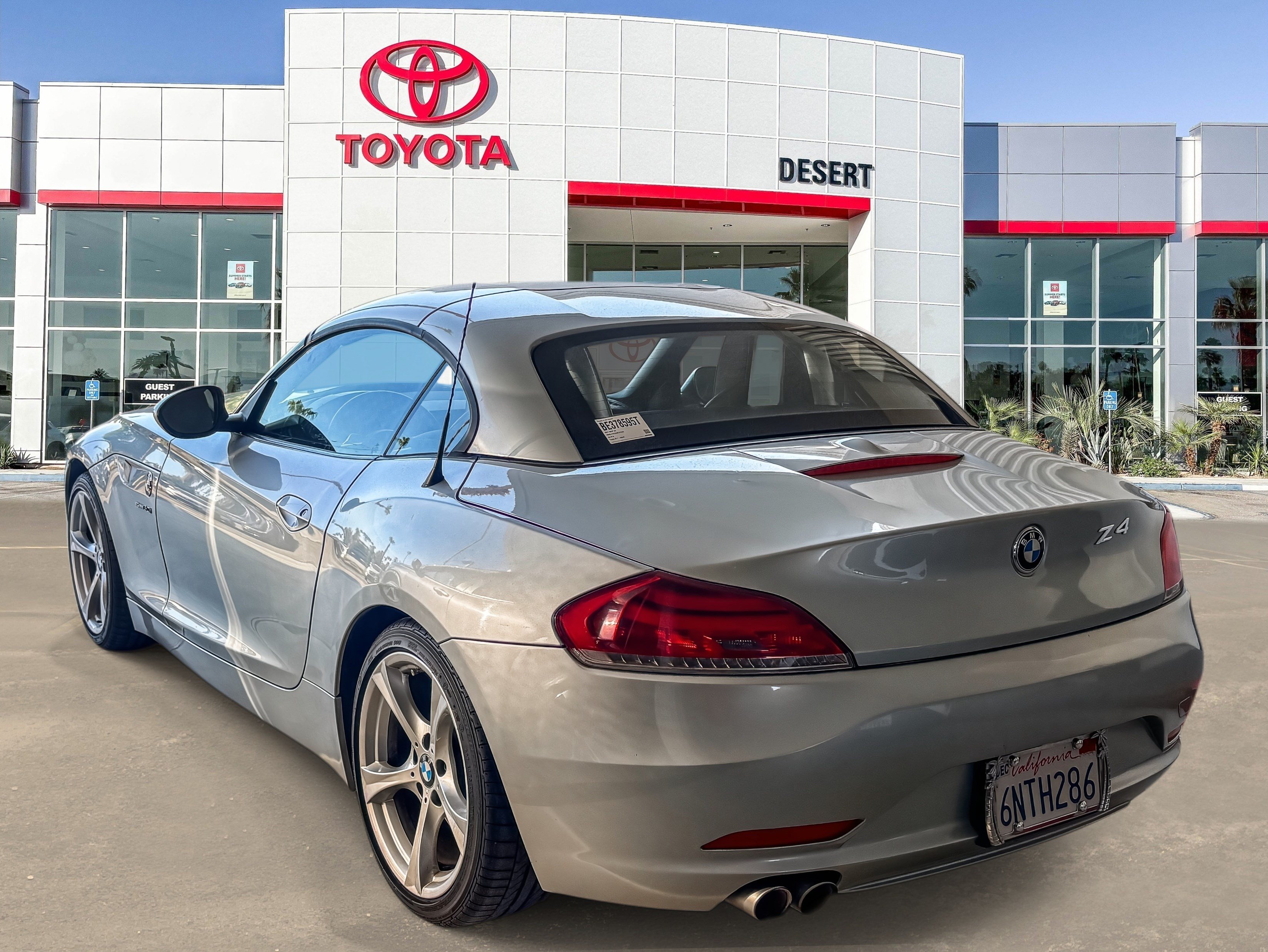 Used 2011 BMW Z4 sDrive30i RWD image 5