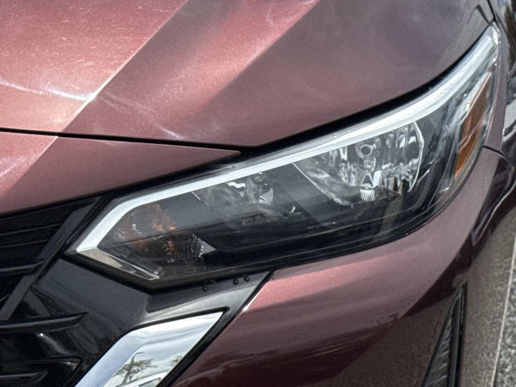 Certified 2025 Nissan Sentra SV FWD image 10