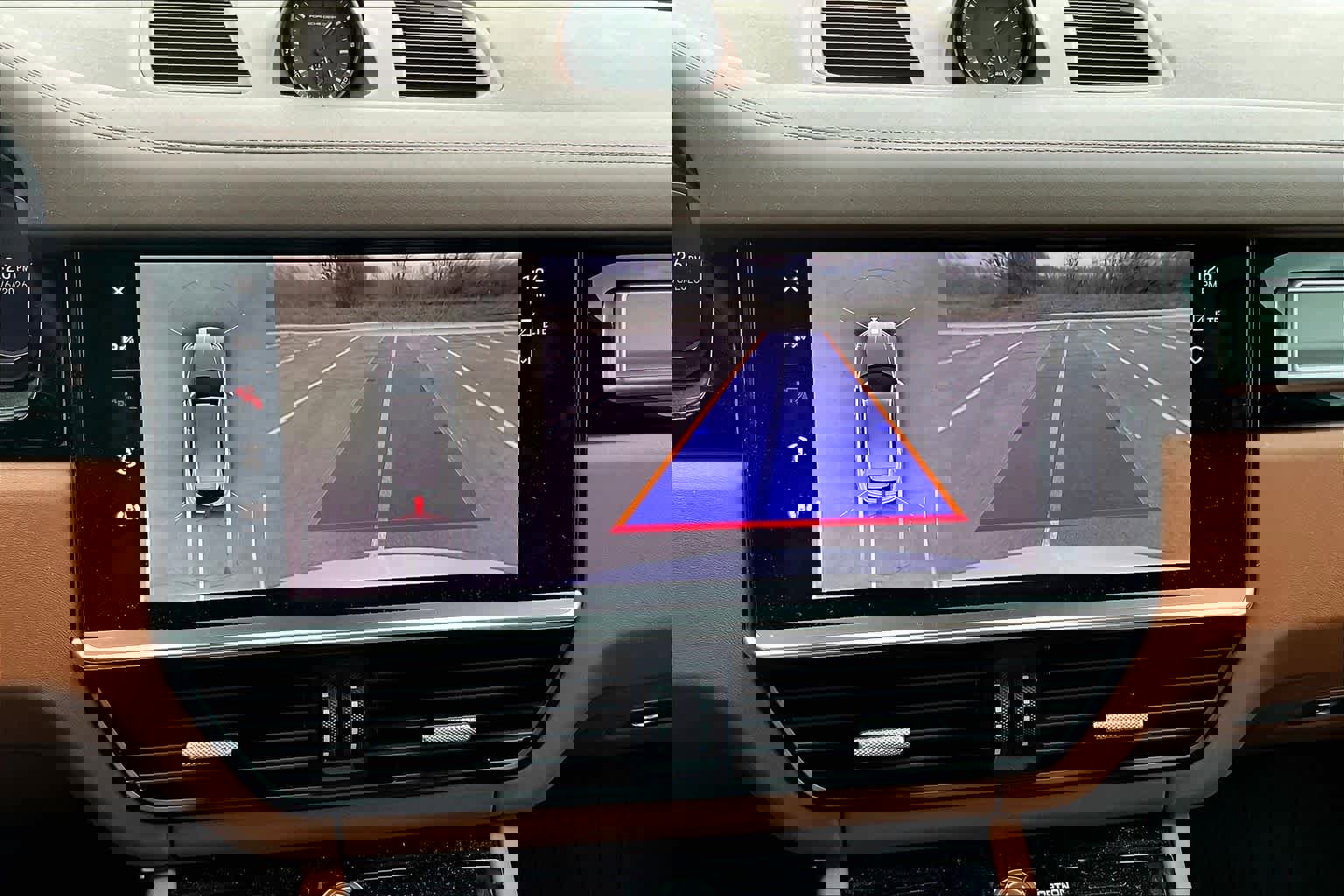 Used 2023 Porsche Cayenne Turbo image 24