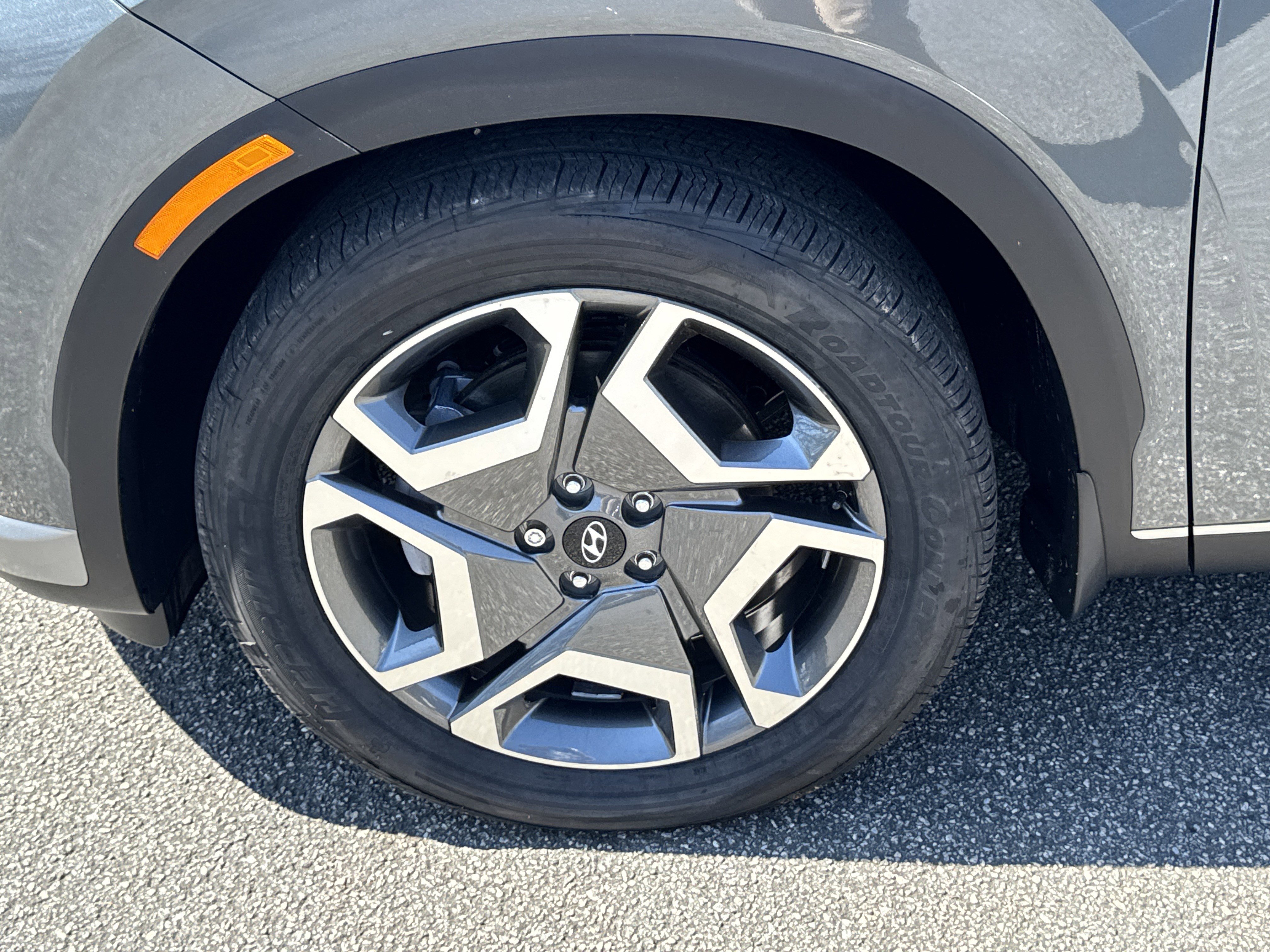 Used 2024 Hyundai Palisade SEL w/ Premium Package image 11