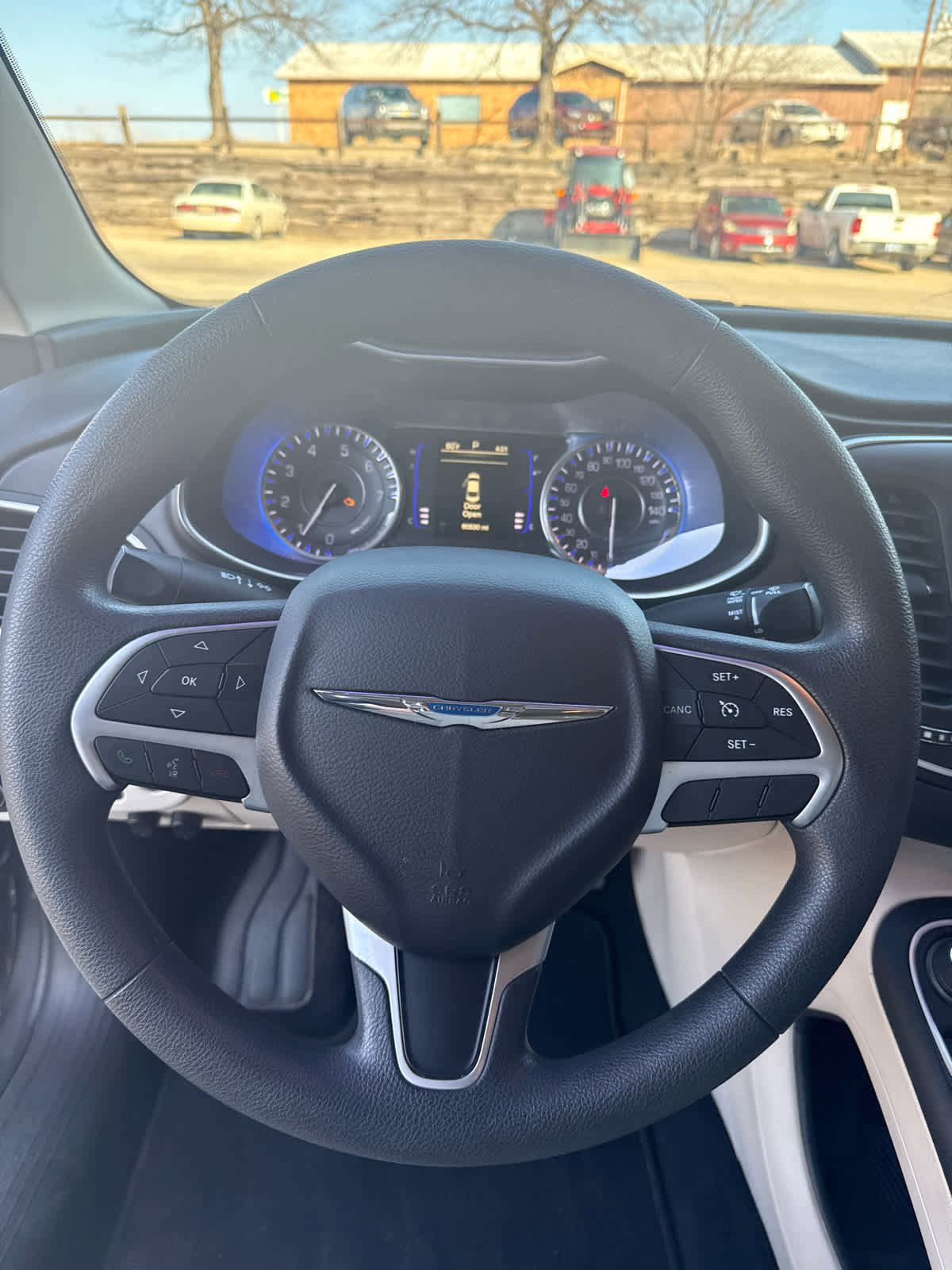 Used 2016 Chrysler 200 Limited image 16