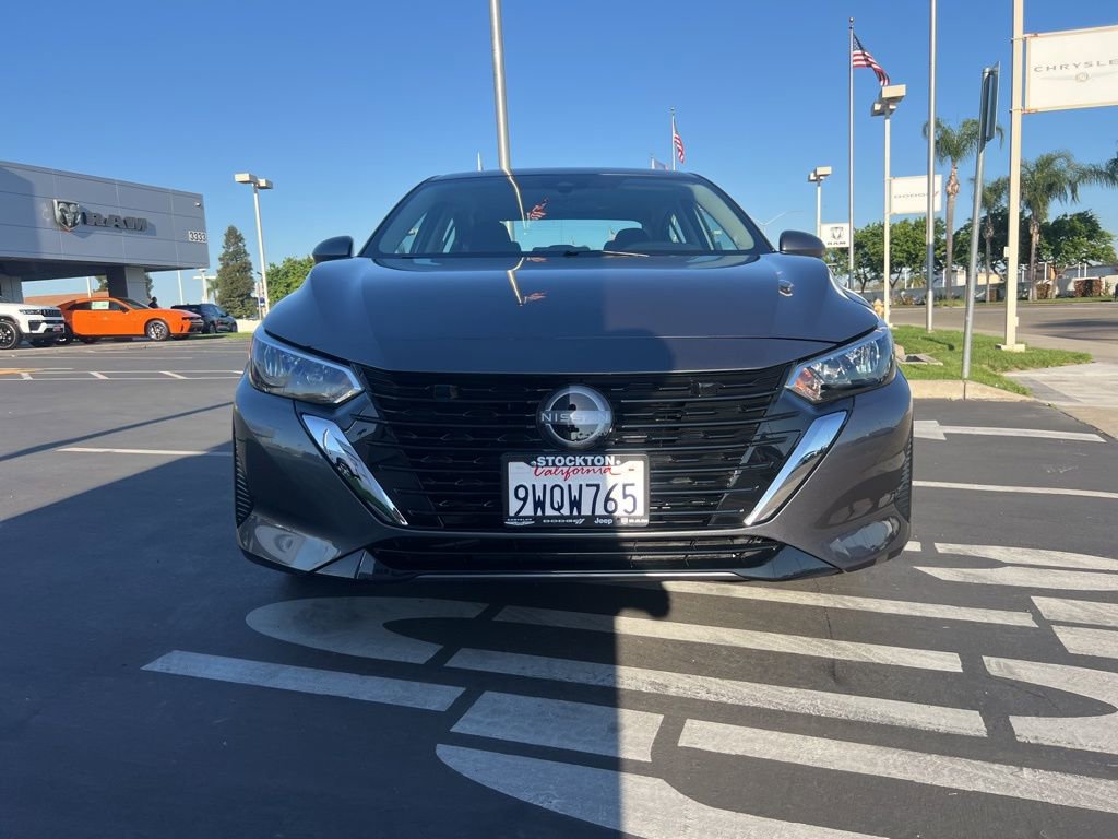 Used 2025 Nissan Sentra SV image 4