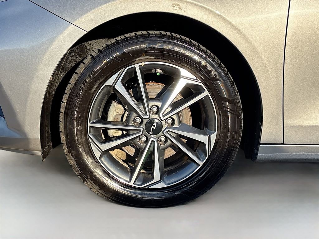 Used 2024 Kia Forte LXS image 28