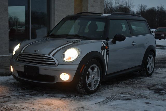 Used 2010 MINI Cooper Clubman Hardtop w/ Premium Pkg image 11