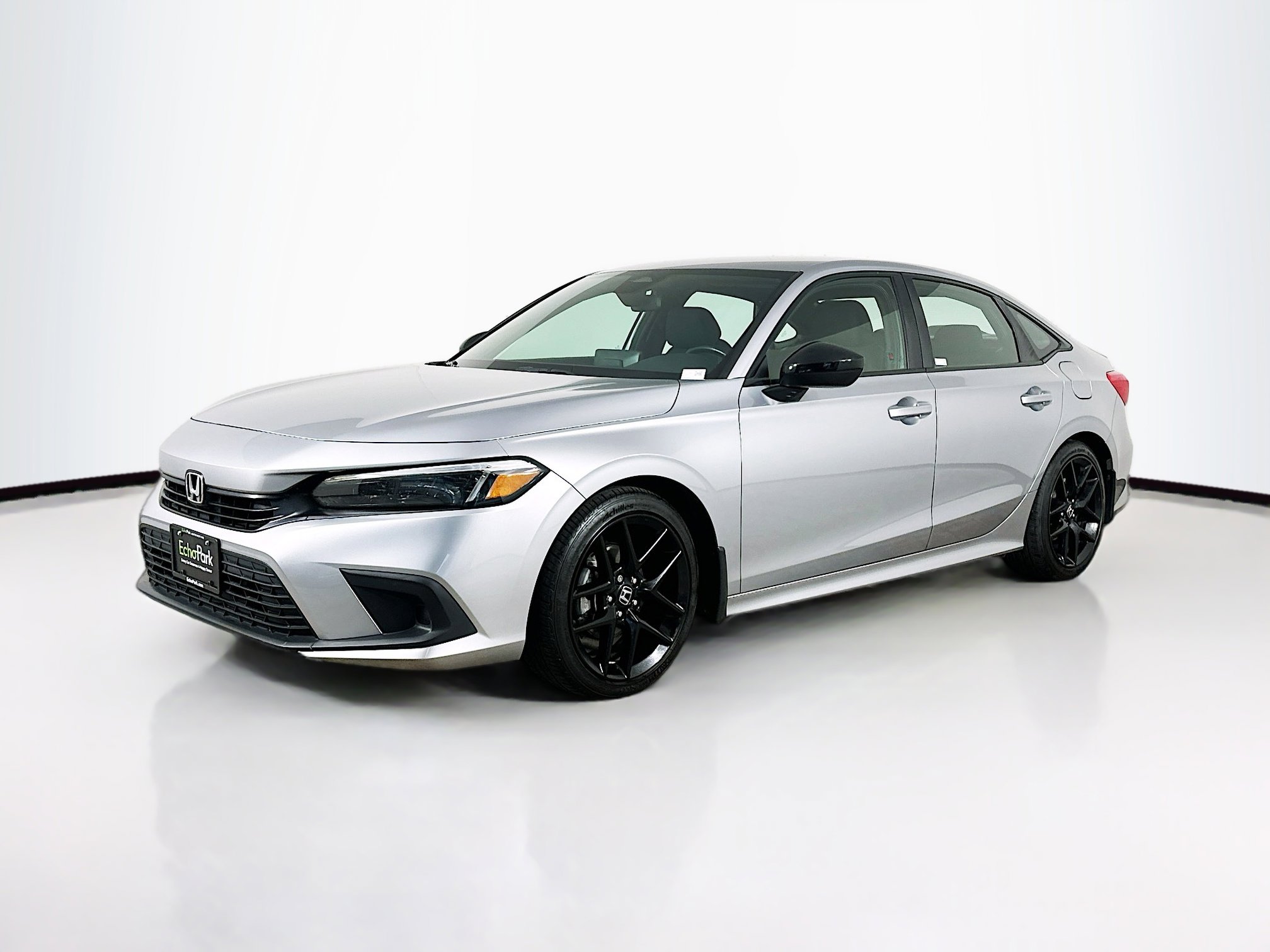 Used 2023 Honda Civic Sport image 3