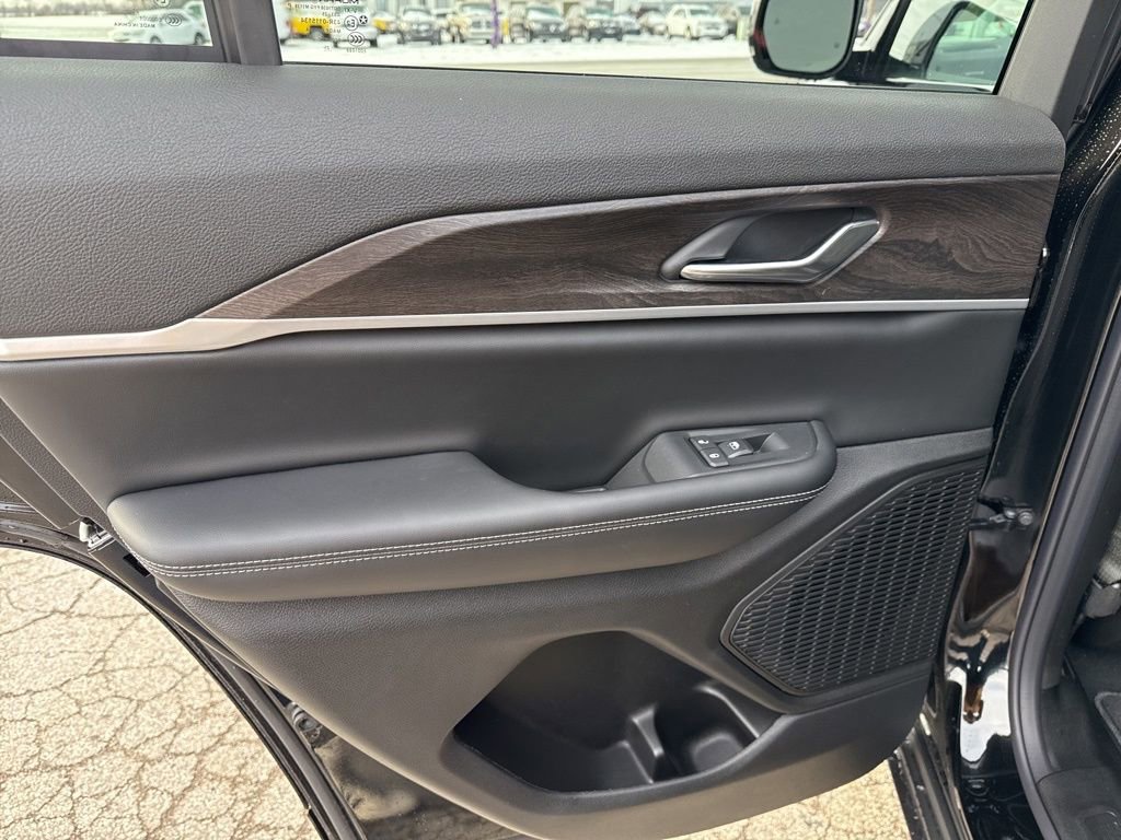 New 2025 Jeep Grand Cherokee Limited image 37