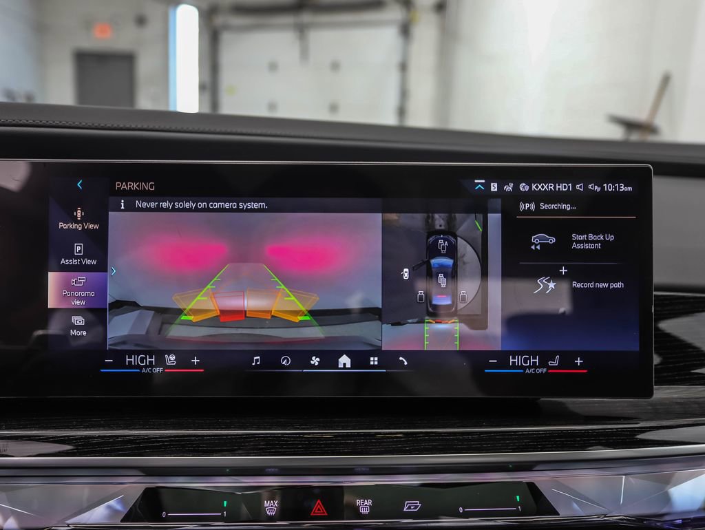 New 2026 BMW 740i xDrive w/ Premium Package image 18