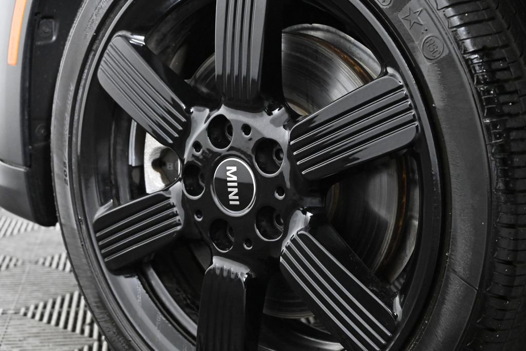 Certified 2024 MINI Cooper S image 36