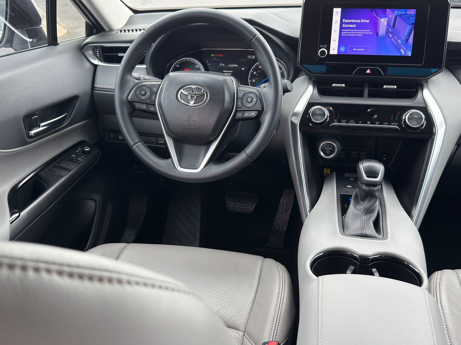 Used 2023 Toyota Venza LE image 22