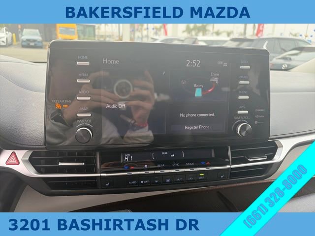 Used 2021 Toyota Sienna XLE image 11