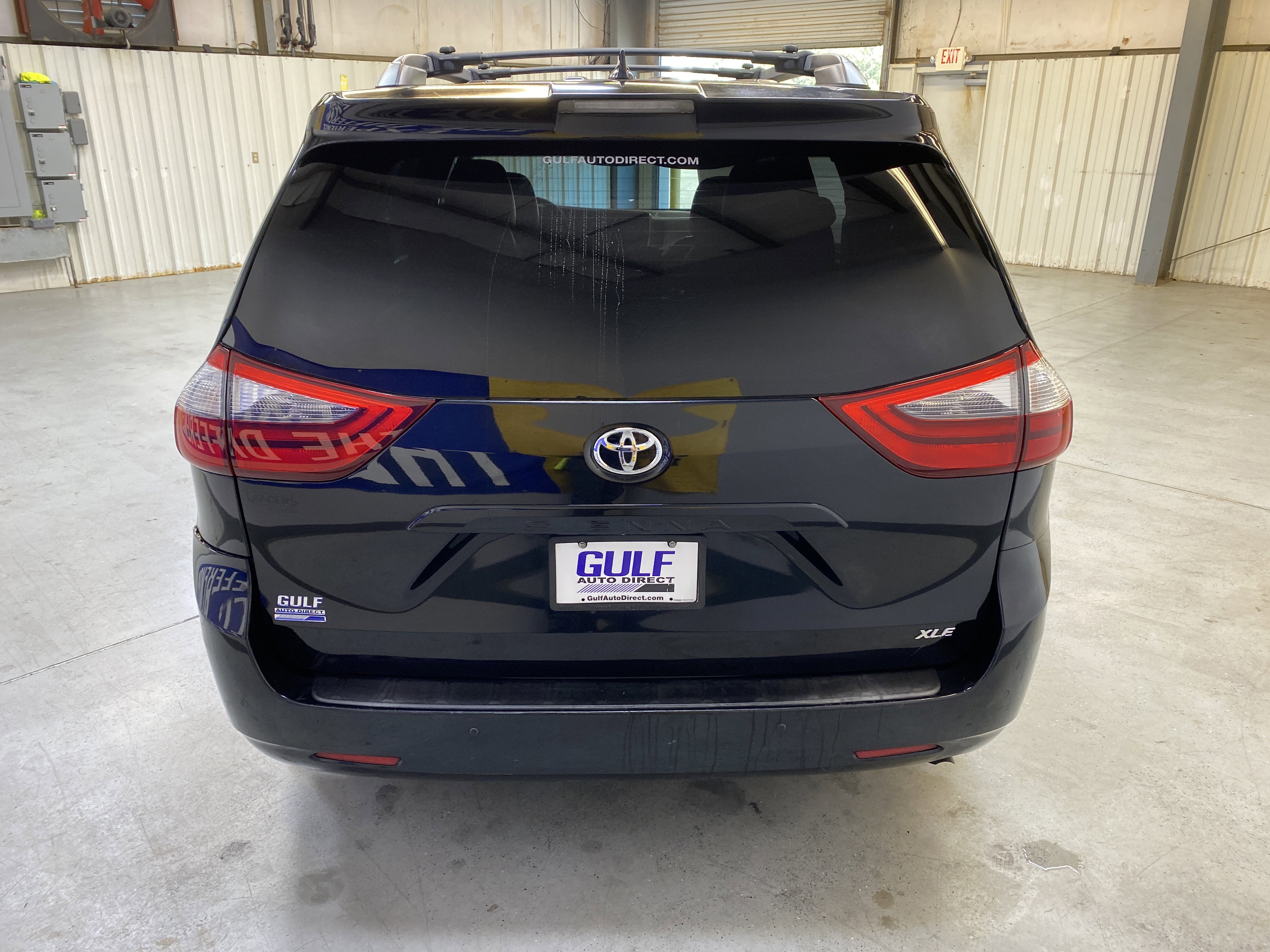 Used 2020 Toyota Sienna XLE w/ XLE Navigation Package image 7