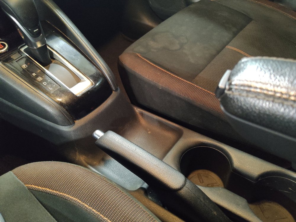 Used 2020 Nissan Versa SR FWD image 26