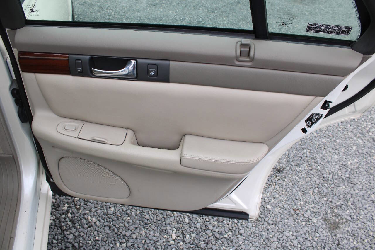 Used 2001 Cadillac Seville SLS w/ Premium Luxury Pkg FWD image 21