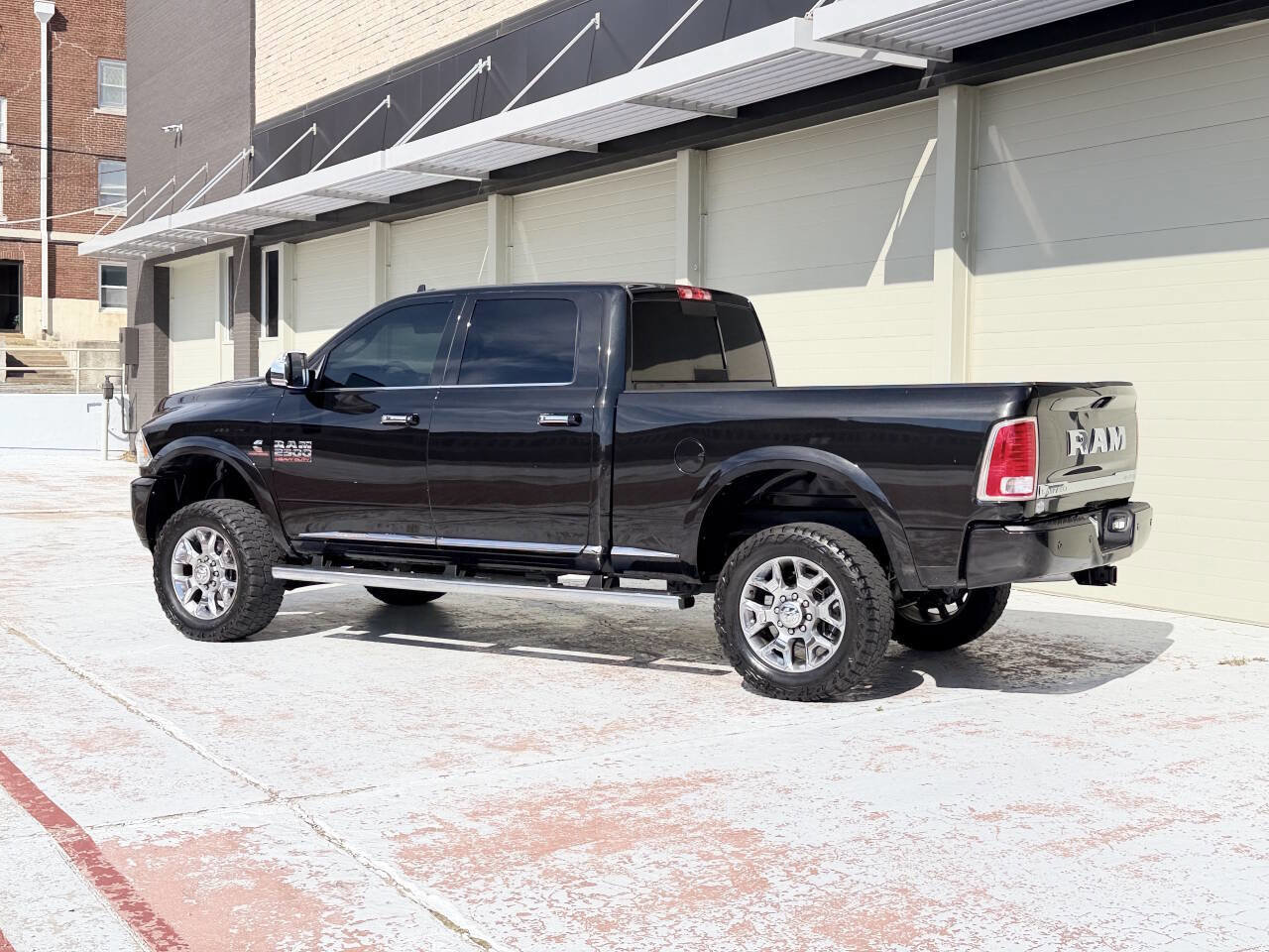 Used 2016 RAM 2500 Limited AWD/4WD image 4