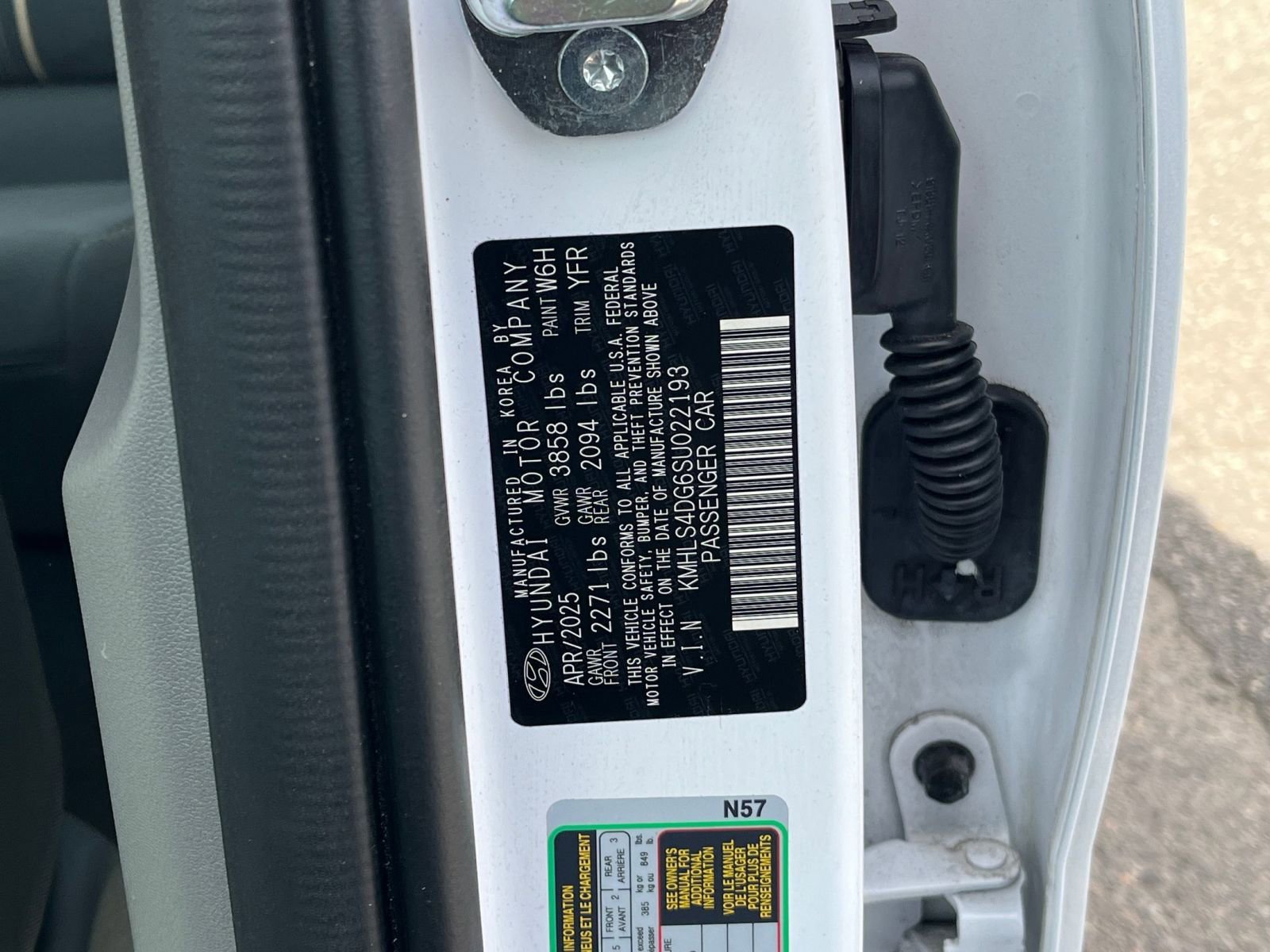 Used 2025 Hyundai Elantra SEL image 27