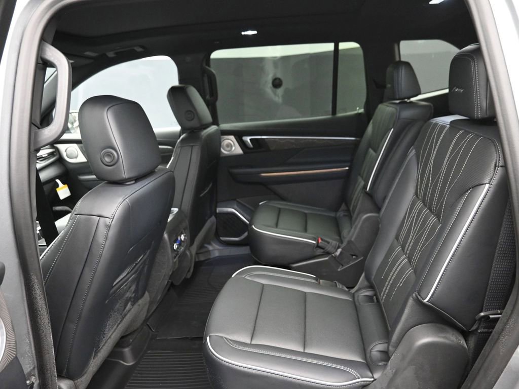 New 2026 Buick Enclave Avenir image 11
