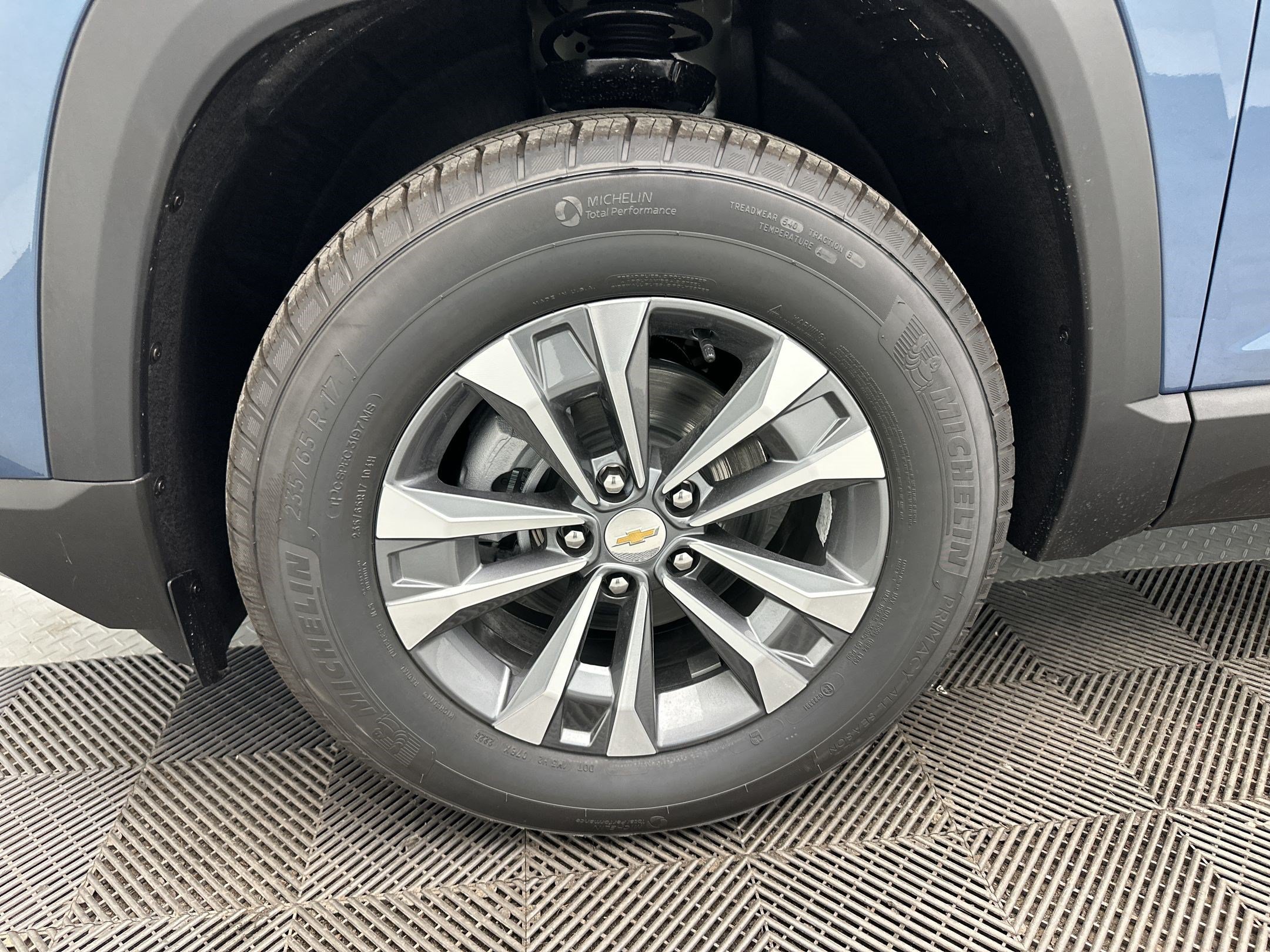 New 2027 Chevrolet Equinox LT AWD/4WD image 12