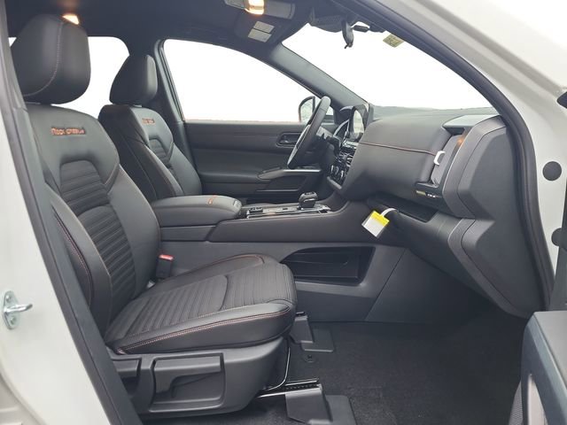 New 2025 Nissan Pathfinder Rock Creek image 29