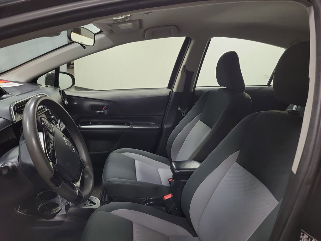Used 2019 Toyota Prius C FWD image 12
