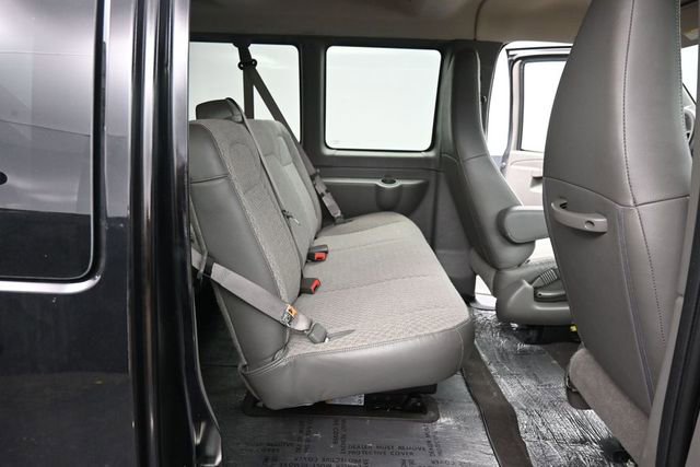 Used 2025 GMC Savana 2500 LT w/ LT Preferred Equipment Group RWD image 14