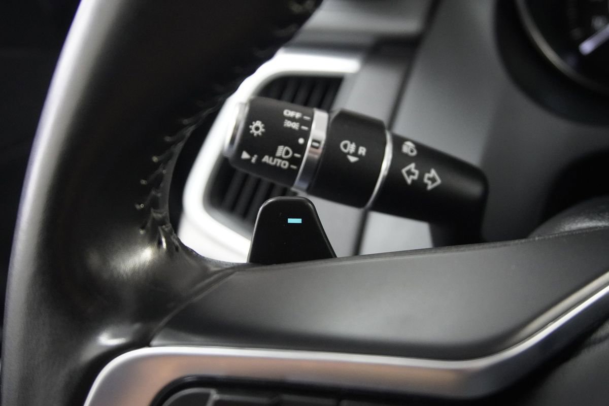 Used 2020 Jaguar E-PACE AWD/4WD image 17