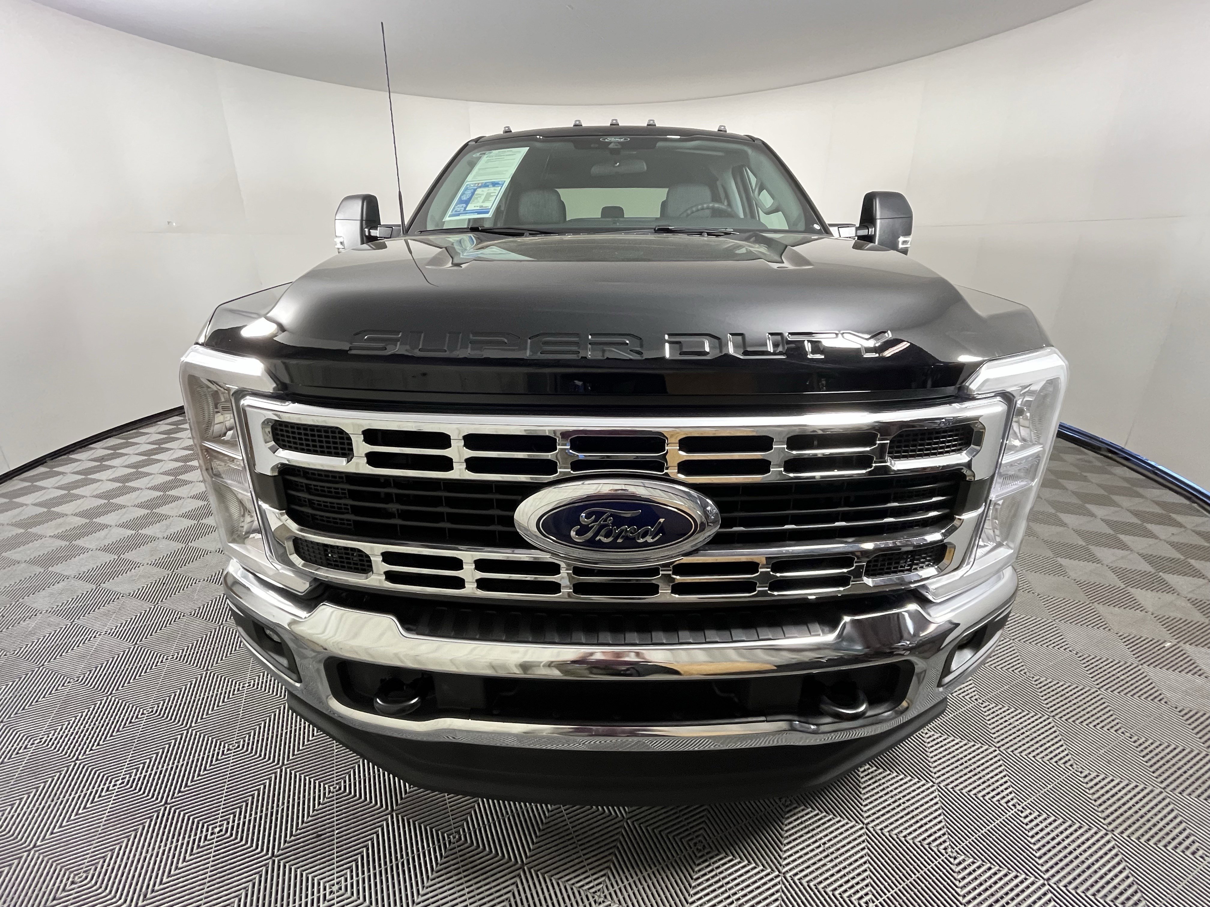 Used 2026 Ford F250 XLT w/ FX4 Off-Road Package image 7