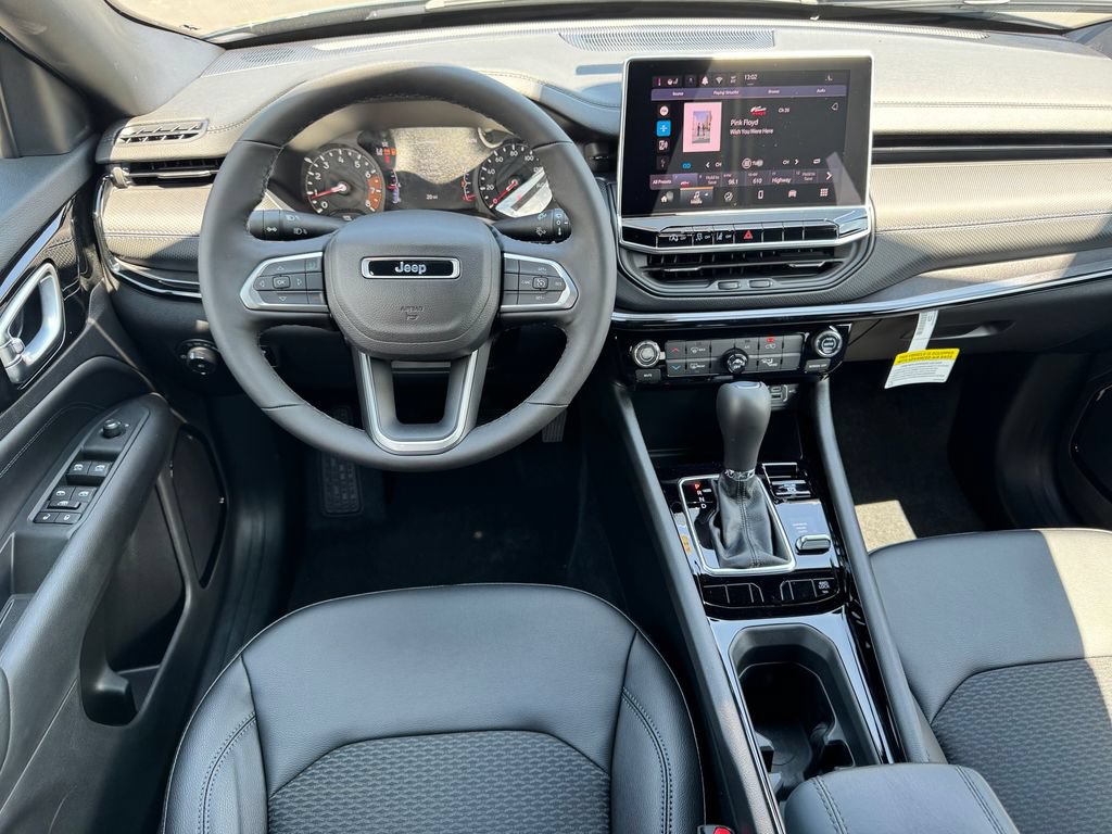 New 2026 Jeep Compass Latitude AWD/4WD image 18