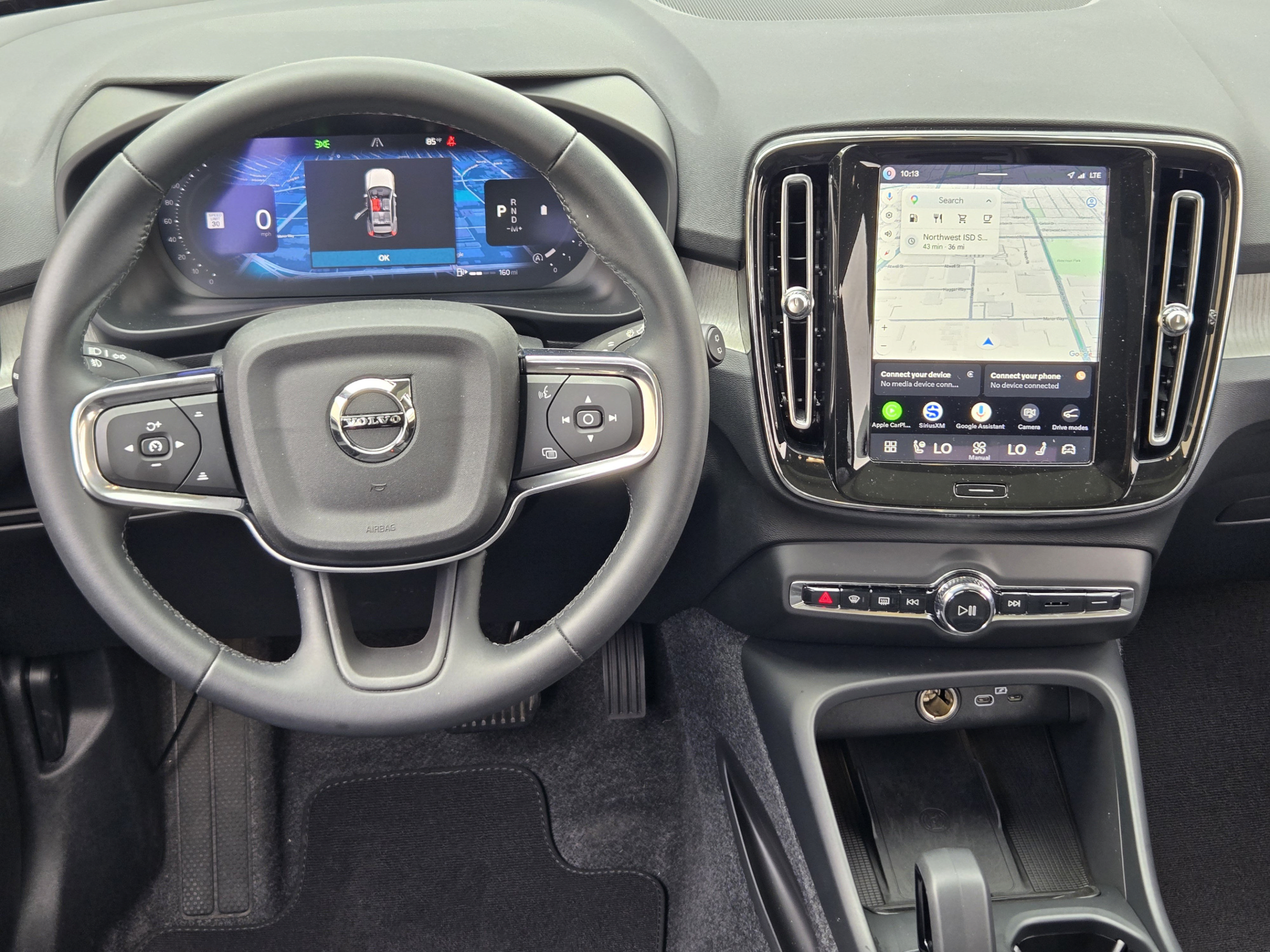 Certified 2026 Volvo XC40 B4 Core w/ Climate Package FWD image 28