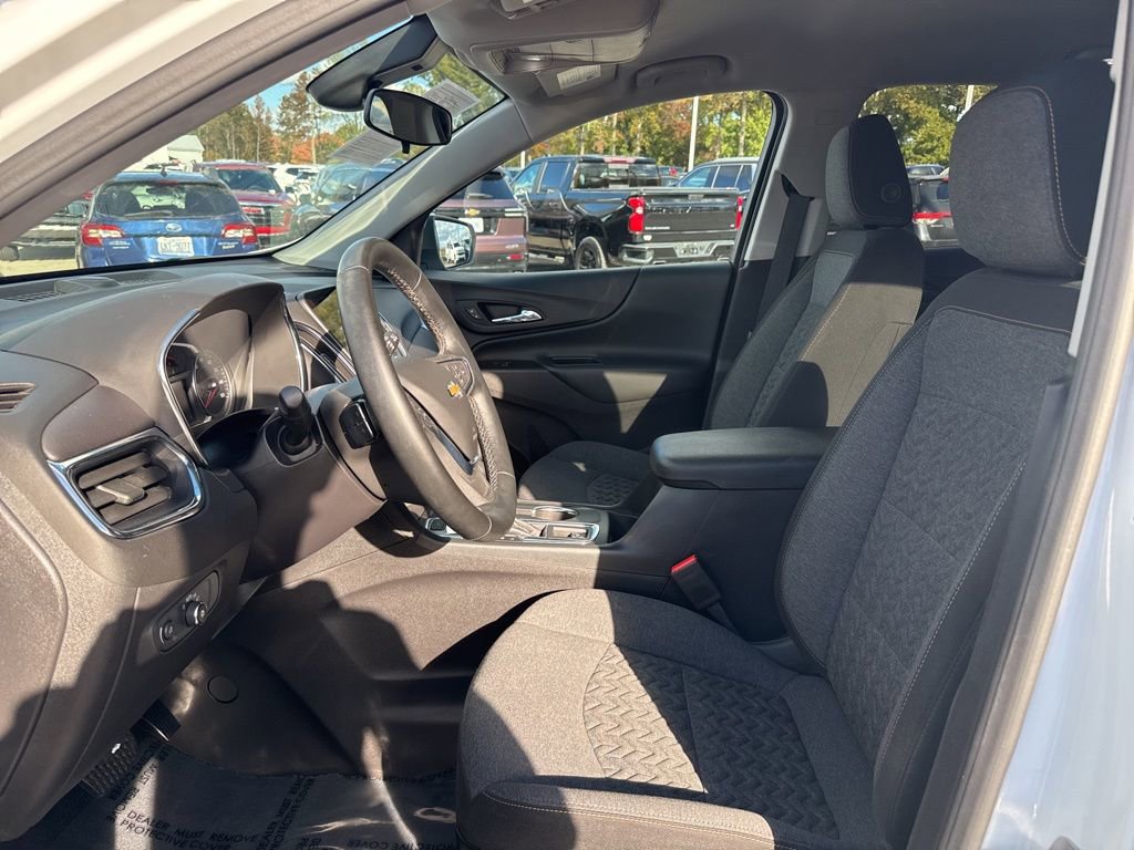 Used 2024 Chevrolet Equinox LT image 9